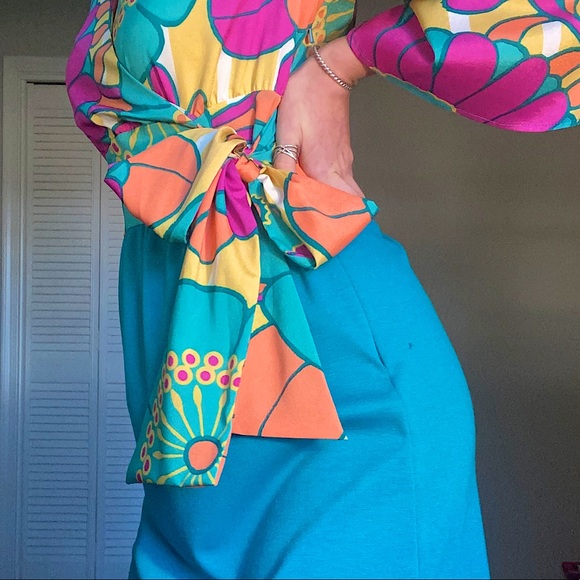 Judith March Bell Sleeve Hippie Print Dress - Picture 3 of 5